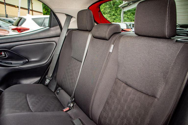 Used Toyota Yaris CP24KJU 15