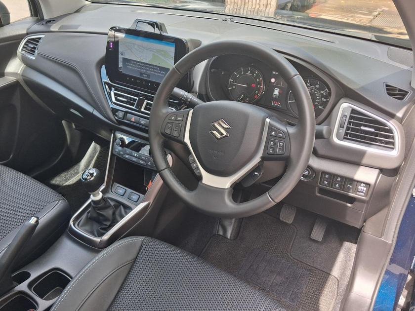 Suzuki S-Cross Photo at-4824197a13b54e09ad7b74ee8d213a66.jpg