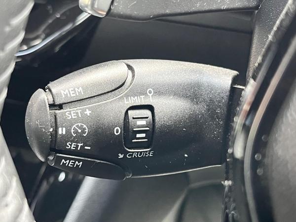 Used Peugeot 2008 BJ73UPP 51