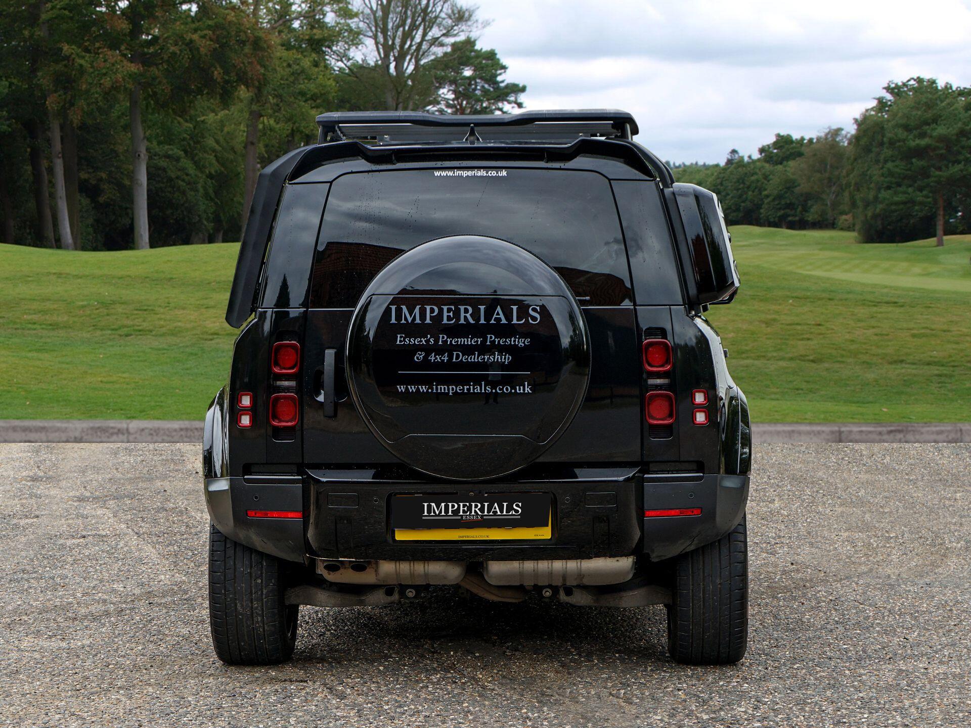 Land Rover Defender 90 3.0 D250 MHEV Hard Top SUV Auto 4WD SWB Euro 6 (s/s) 3dr — photo 12