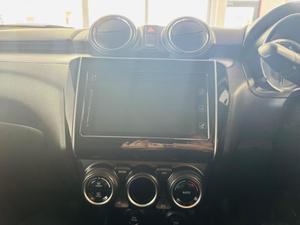 Suzuki Swift Photo 36