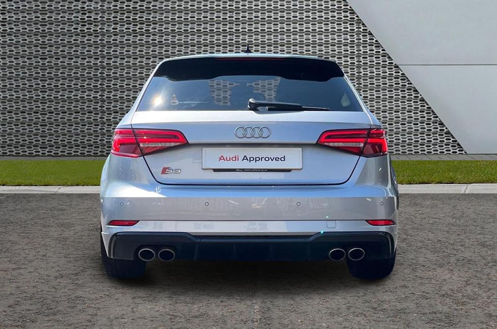 Audi S3 Photo at-48d9f863f10044038e6eed13ade8ee15.jpg