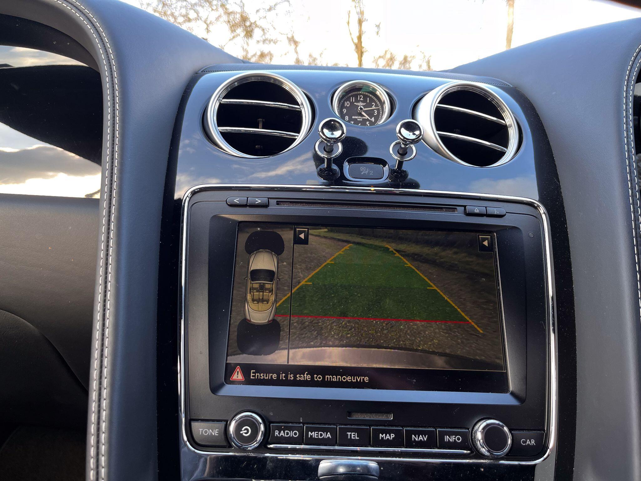 Bentley Continental 4.0 V8 GTC Auto 4WD Euro 5 2dr — photo 17