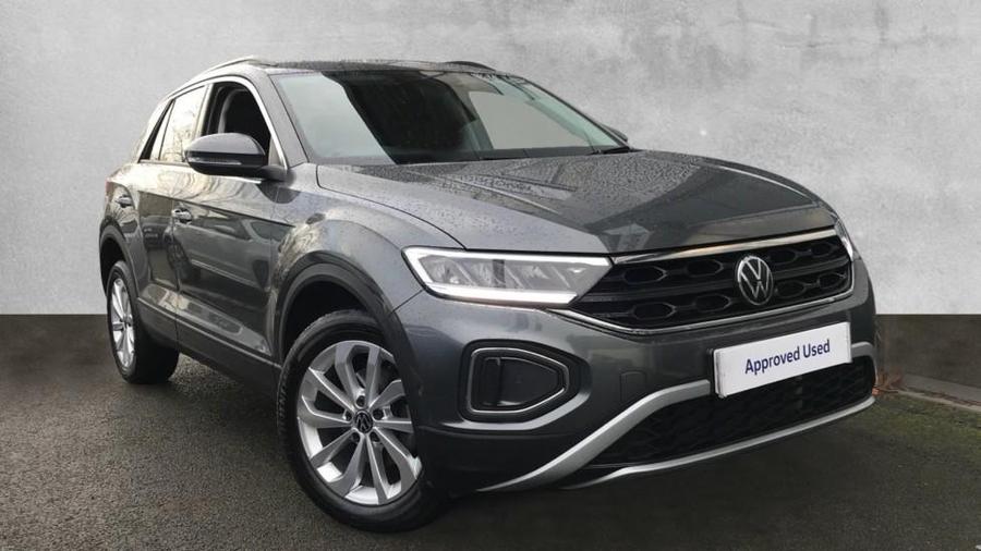 Used 2022 Volkswagen T-ROC Mark 1 Facelift 1.5 TSI Life 150PS £24,800 ...