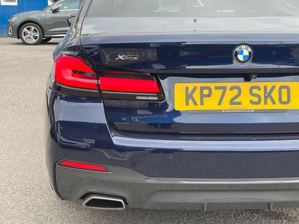 BMW 5 Series Photo at-48edf7468017497899c5ef2756ddfaf4.jpg