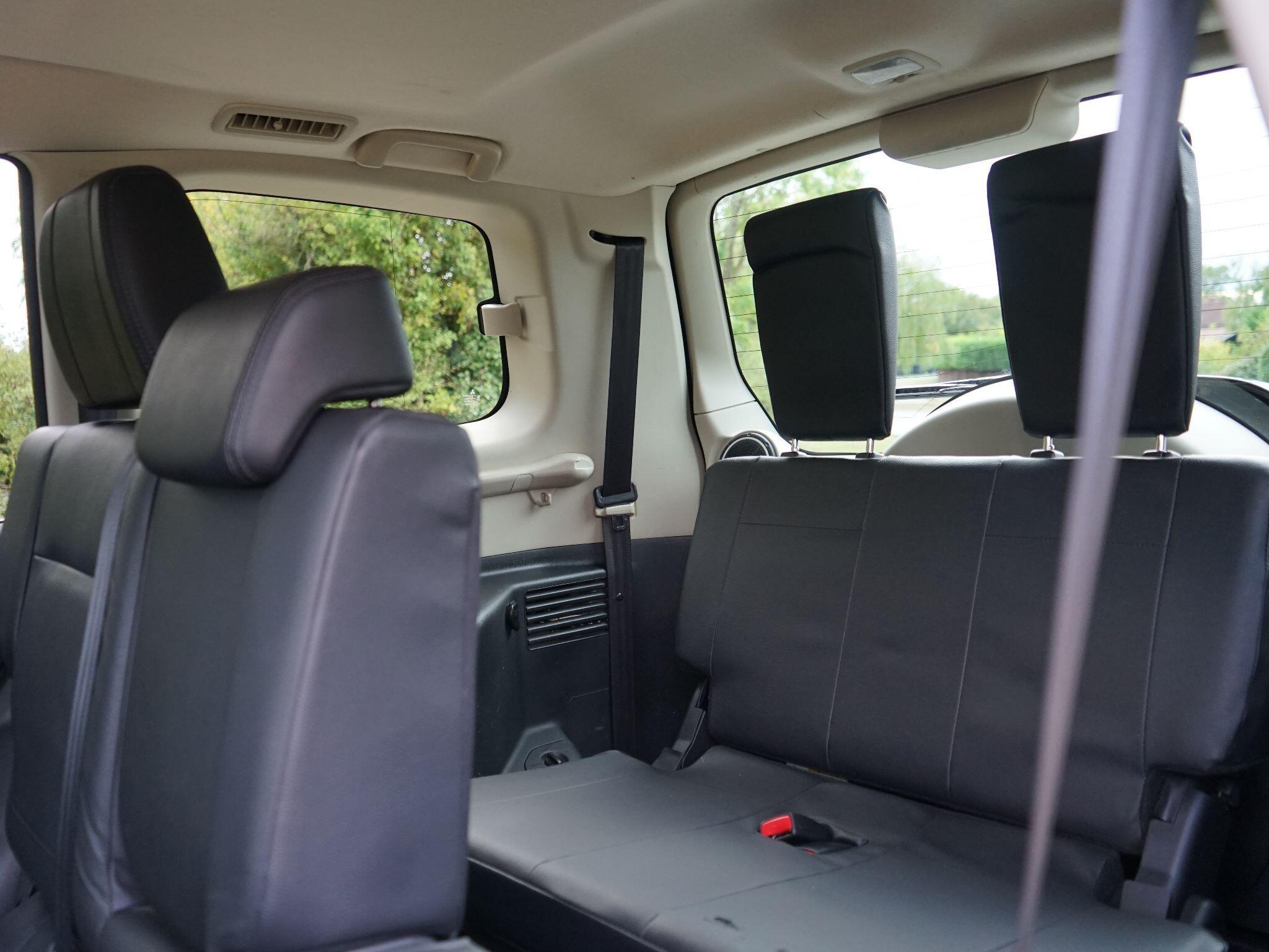 Mitsubishi Shogun 3.2 DI-DC SG3 SUV 5dr Diesel Auto 4WD Euro 6 LWB (187 ps) — photo 14