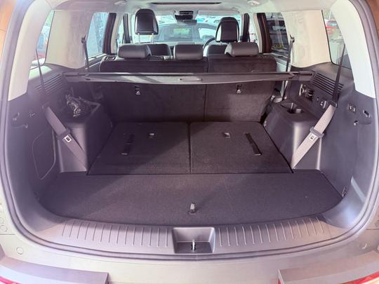 Hyundai Santa Fe Photo at-4953a82f7edb4d5f832b68d351840a21.jpg