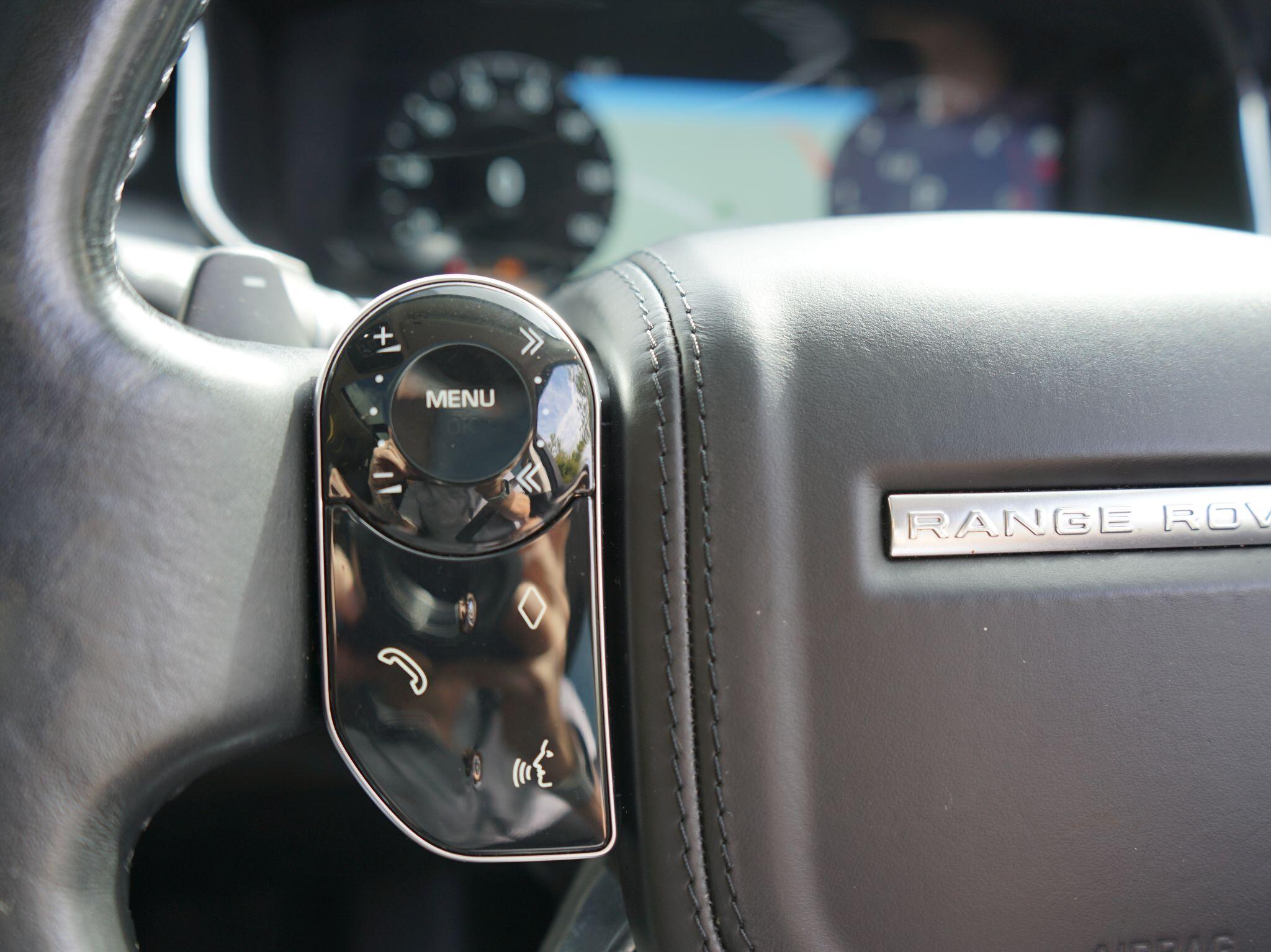 Land Rover Range Rover 3.0 SD V6 Vogue Auto 4WD Euro 6 (s/s) 5dr — photo 35