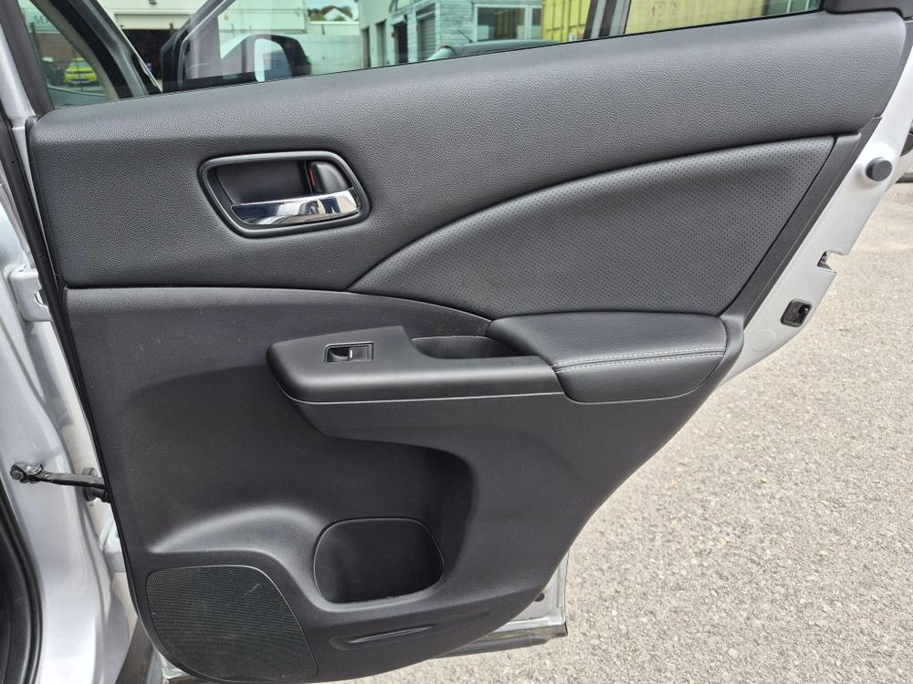 Honda CR-V Photo at-49a9fb1cfdd6479ba4cc1ed640875f35.jpg