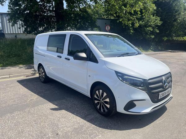 Used ~ Mercedes-Benz Vito 2.0 119 CDI SELECT Crew Van G-Tronic RWD L2 Euro 6 (s/s) 5dr Arctic White at MBNI Truck & Van