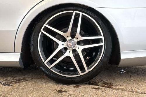 Mercedes-Benz E-CLASS Photo at-4a588b54f7d347ef9d6c6c349d4a95b7.jpg
