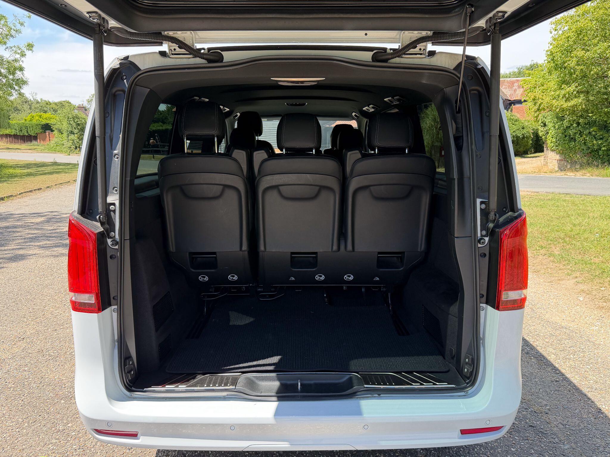 Mercedes-Benz V Class 2.0 V300d AMG Line G-Tronic+ Euro 6 (s/s) 5dr XLWB — photo 30