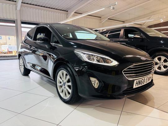 Ford Fiesta Photo at-4a9ed8e04f994f08894b1c881fd12fee.jpg