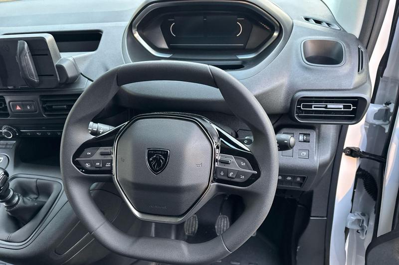 Used Peugeot Partner 202512188681697 16