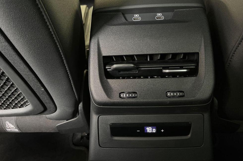 Audi A5 Photo at-4ad2e8cf2eca458ea2a482a3da133138.jpg