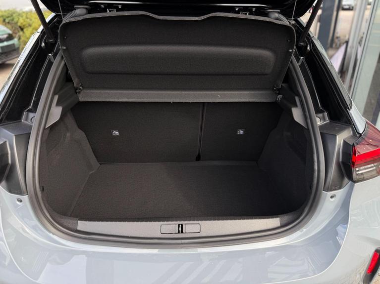 Used Vauxhall Corsa NA25FLG 3