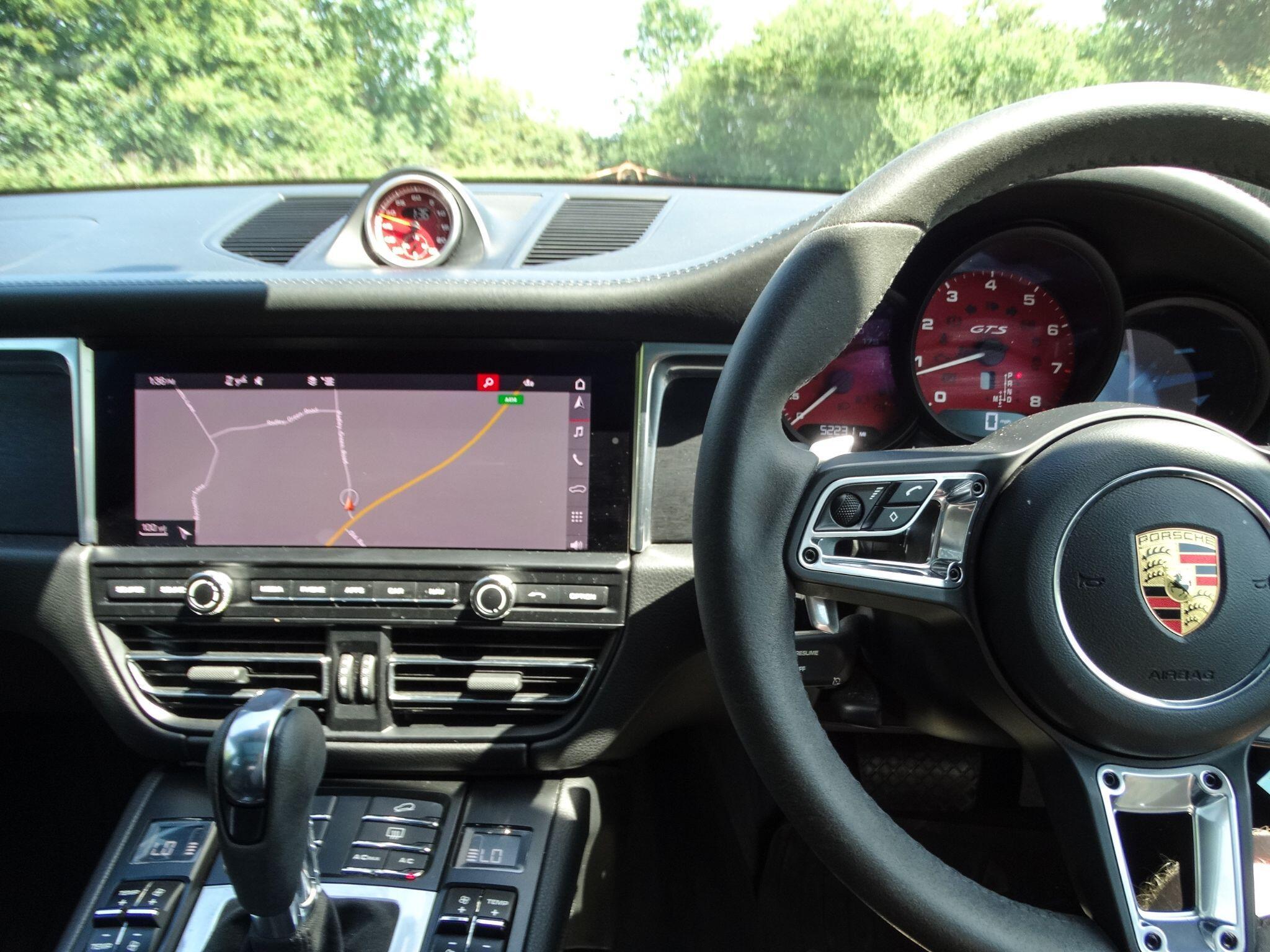 Porsche Macan 2.9T V6 GTS PDK 4WD Euro 6 (s/s) 5dr — photo 8