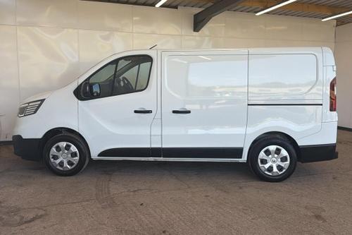 Renault TRAFIC Photo at-4b887ab8ae374f30bb586d7822064230.jpg