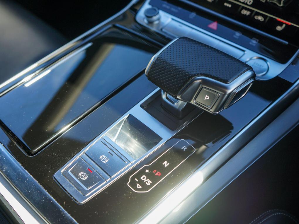 Used Audi Q8 KN70CZX 30