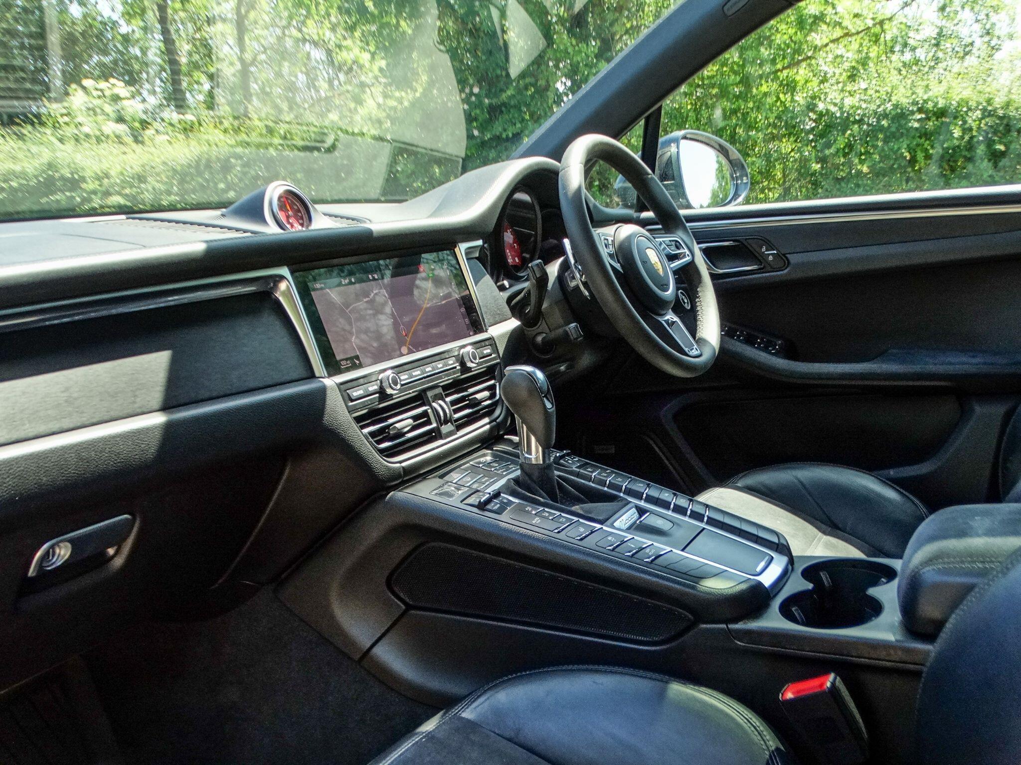 Porsche Macan 2.9T V6 GTS PDK 4WD Euro 6 (s/s) 5dr — photo 14