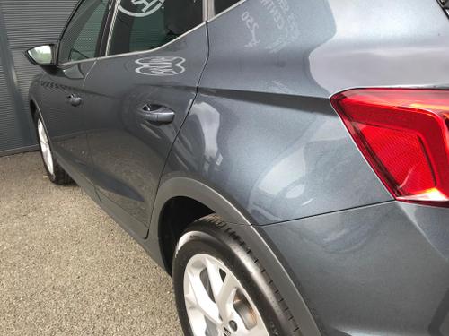 SEAT Arona Photo at-4bae23f835ba49a9af8a89368b839610.jpg