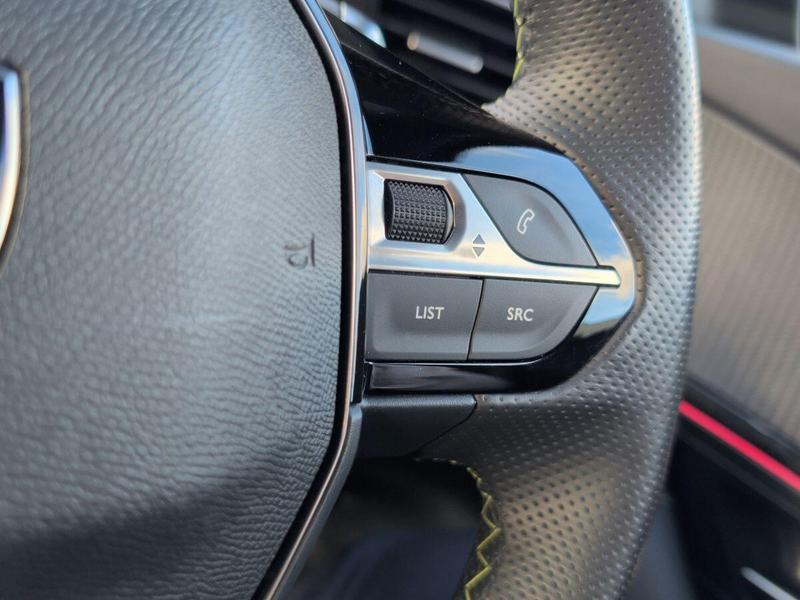 Used Peugeot 2008 KJ25AWO 21