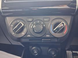 Suzuki Swift Photo 16