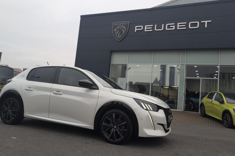 Used Peugeot 208 YT71ODE 38