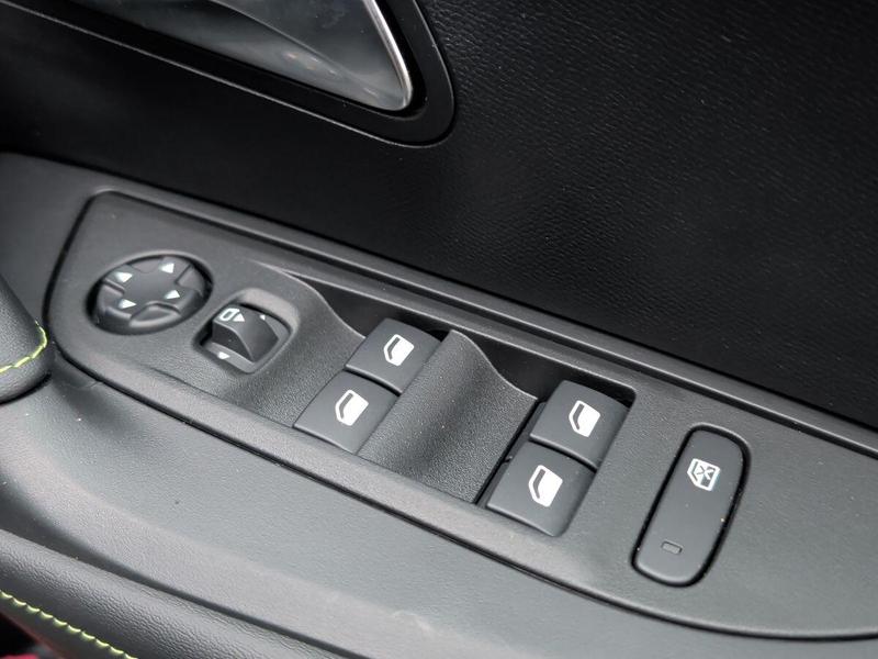 Used Peugeot 2008 KO74ZJV 24