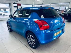 Suzuki Swift Photo 6