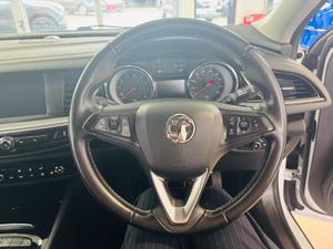 Vauxhall Insignia Photo 30