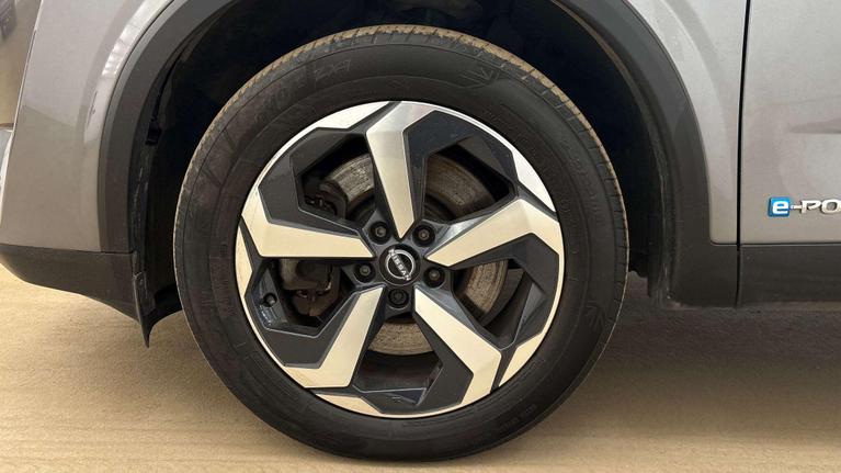 Used Nissan Qashqai YA72BGF 6