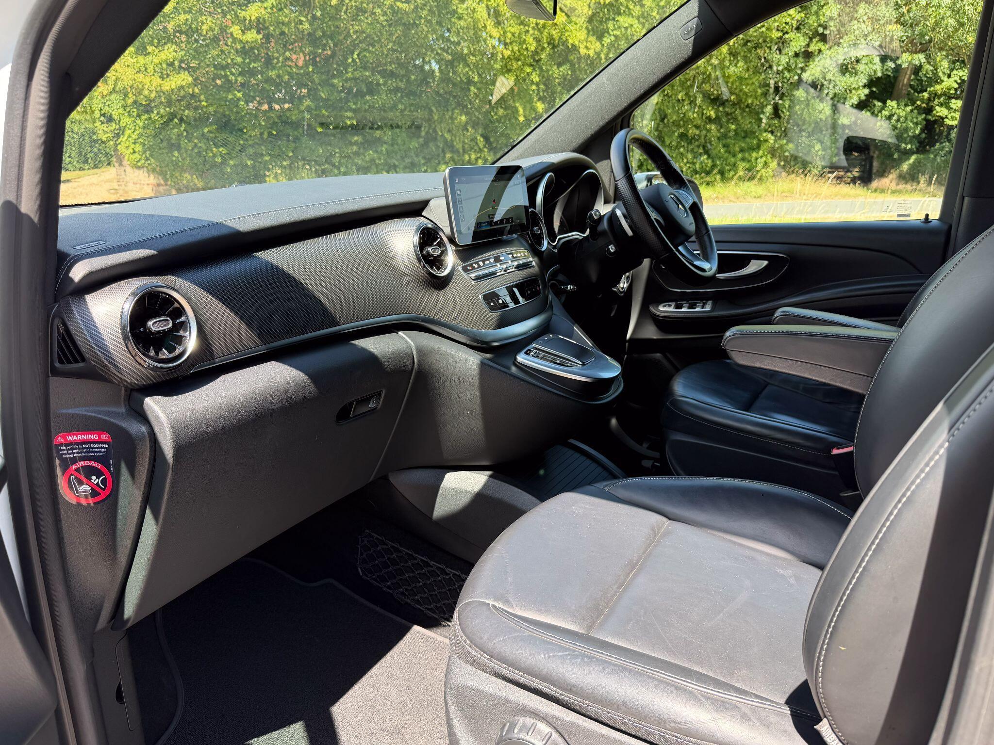 Mercedes-Benz V Class 2.0 V300d AMG Line G-Tronic+ Euro 6 (s/s) 5dr XLWB — photo 16