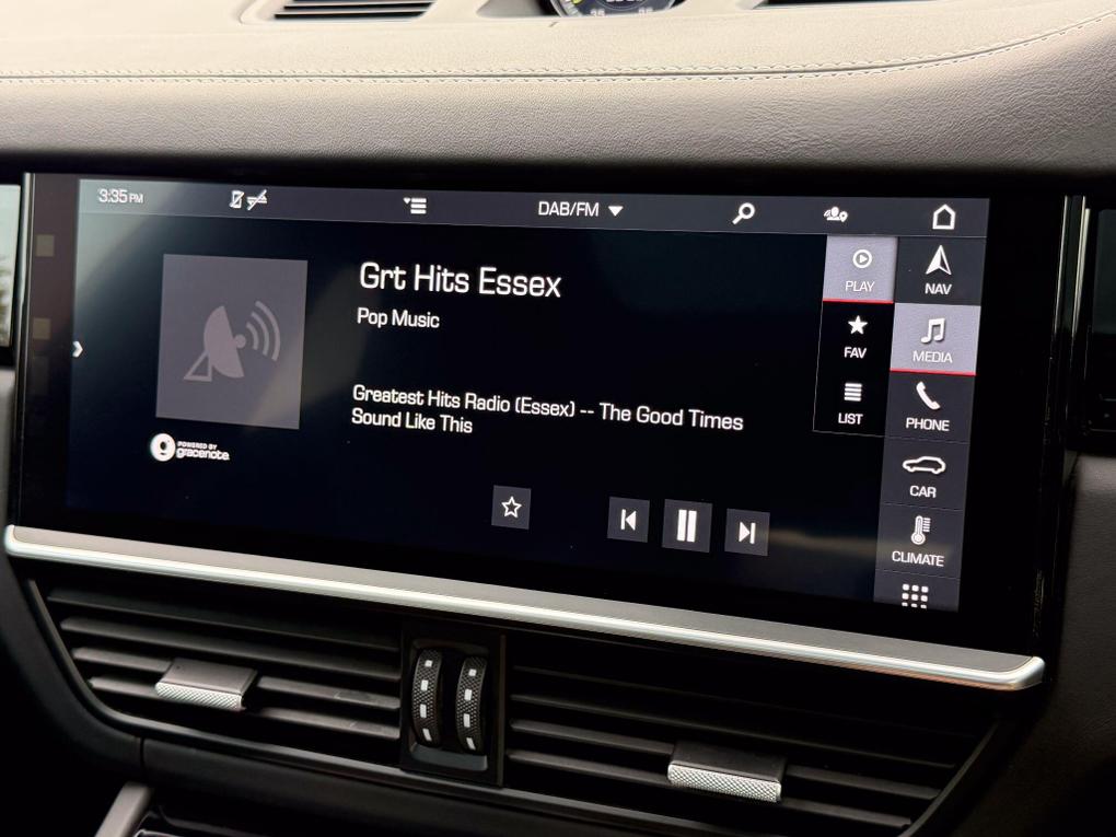 Used Porsche Cayenne P100CYN 31