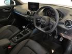 Audi Q2 Photo 11