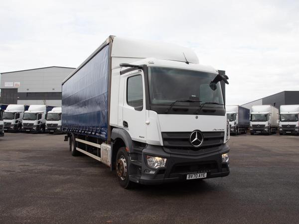 Used 2020 Mercedes-Benz Actros 5 1824L Curtainside with Tuckaway Tail-lift at MBNI