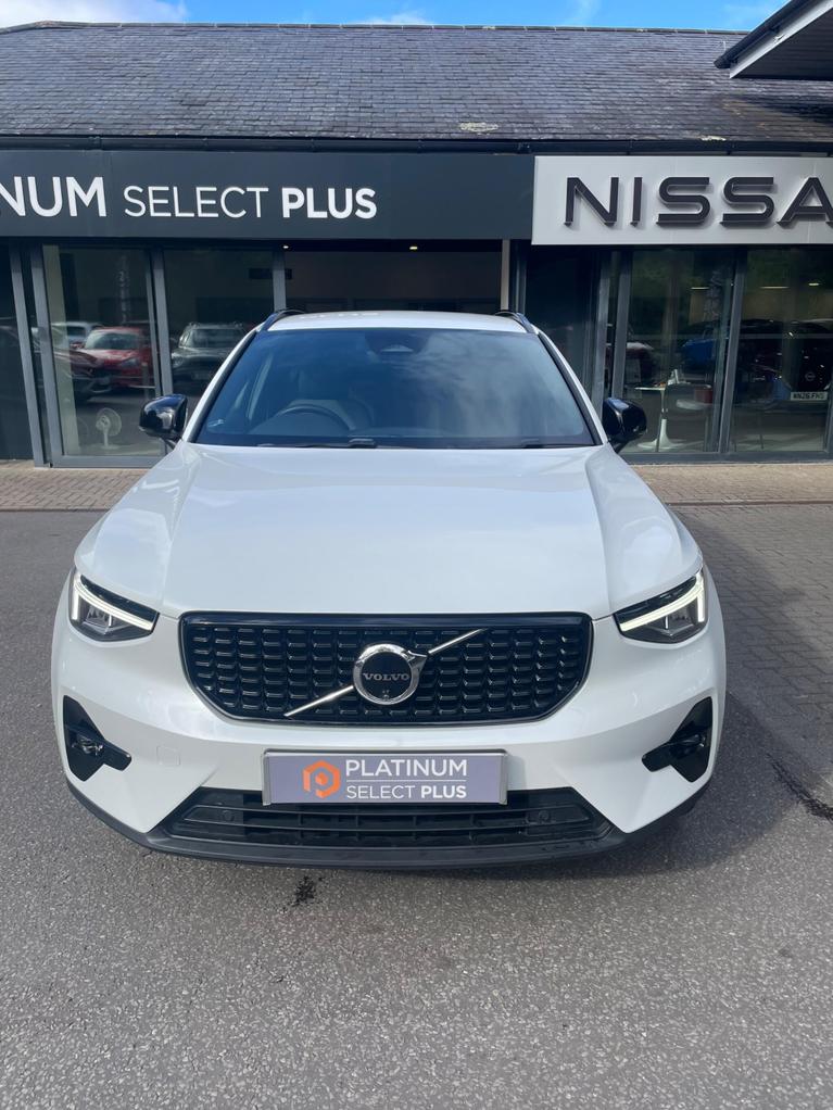 Used Volvo XC40 BJ73VMH 2