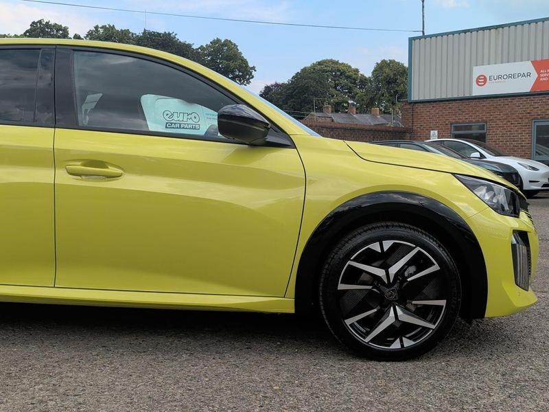 Used Peugeot 208 202608205285884 8