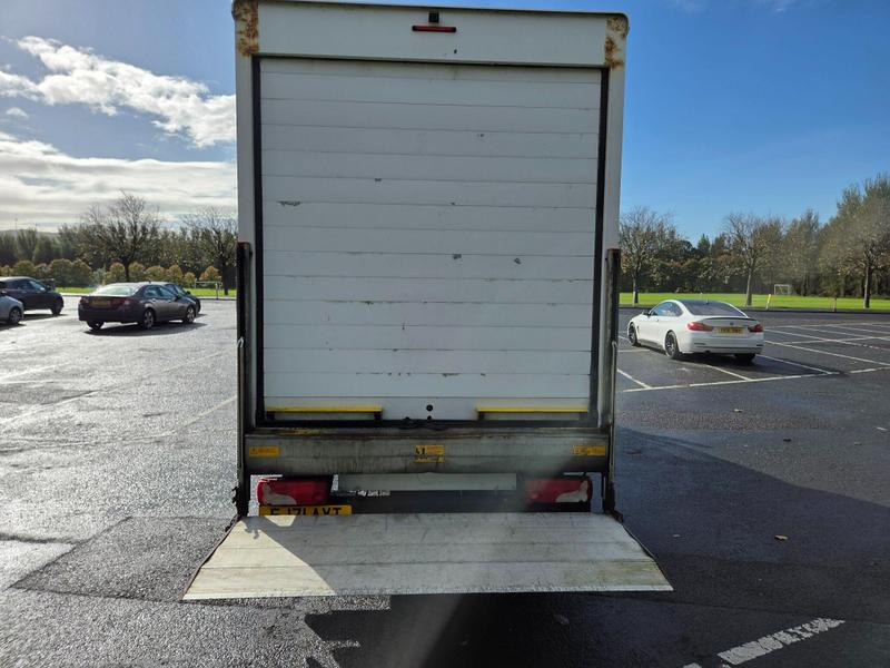 Mercedes-Benz Sprinter Photo at-4cf970bcf1204382a4ab210a5516a696.jpg