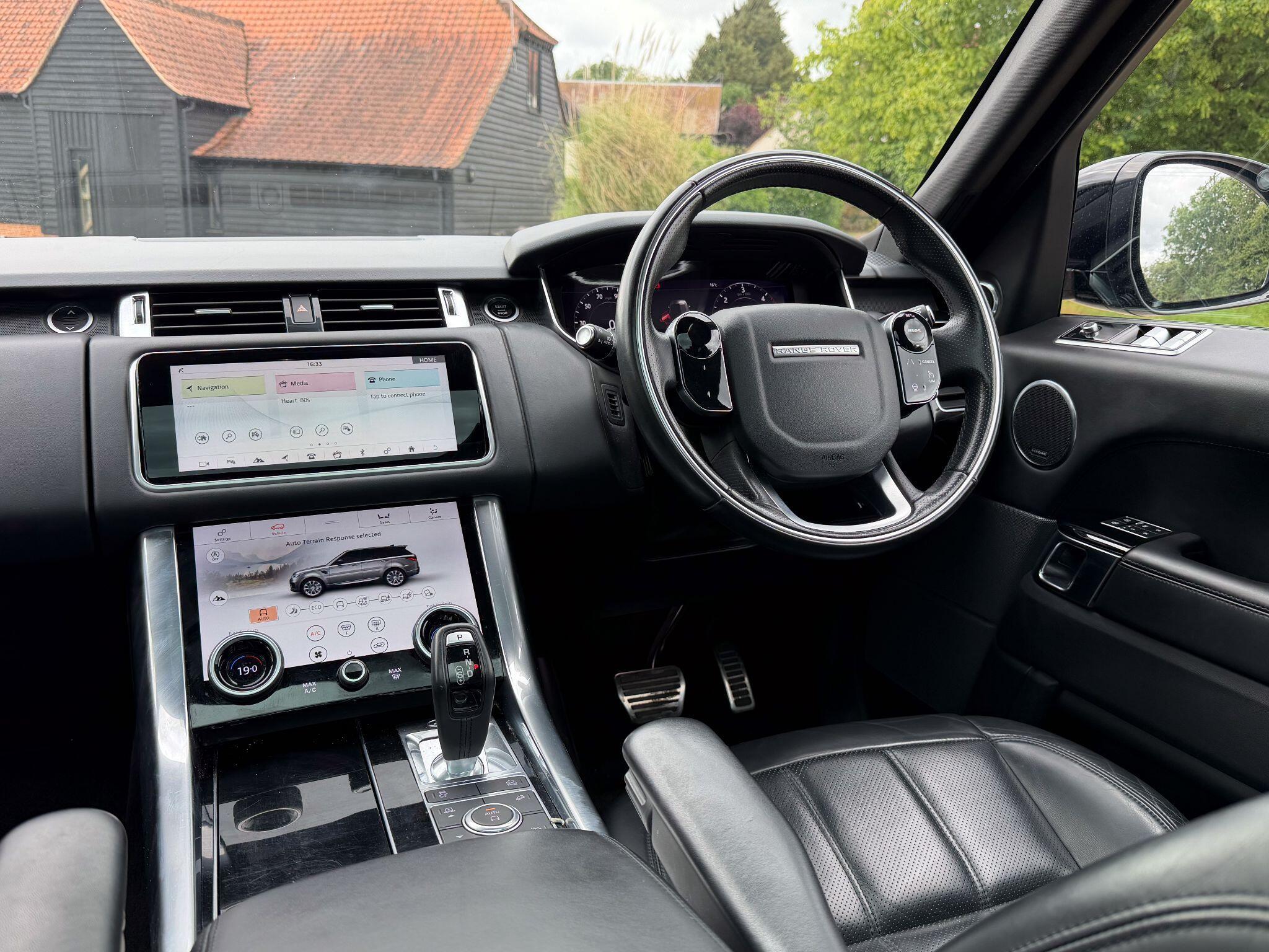 Land Rover Range Rover Sport 3.0 D300 MHEV HSE Dynamic Black SUV 5dr Diesel Auto 4WD Euro 6 (s/s) (300 ps) — photo 17
