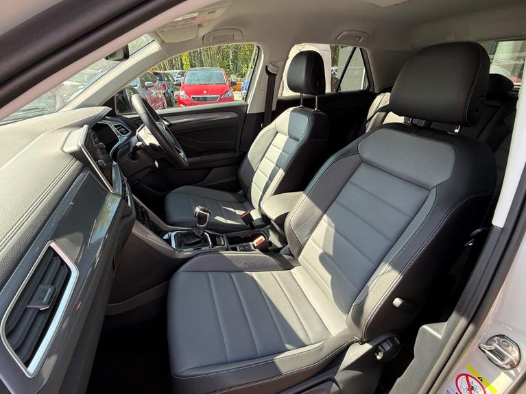 Used Volkswagen T-Roc WO73LWR 28