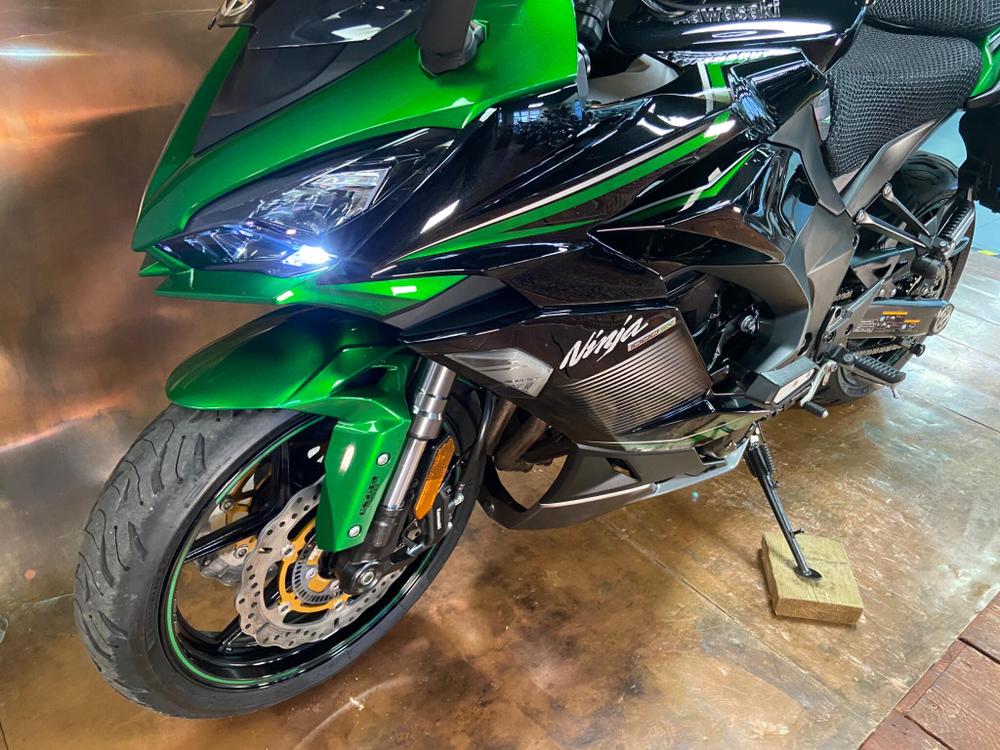 Kawasaki Ninja 1000SX Photo at-4d257e7a34b34cb4848ec51071811fe5.jpg