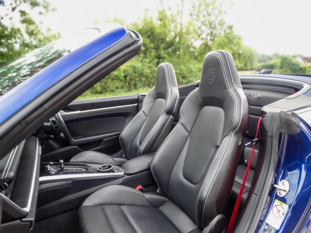 Used Porsche 911 FN69CXS 13