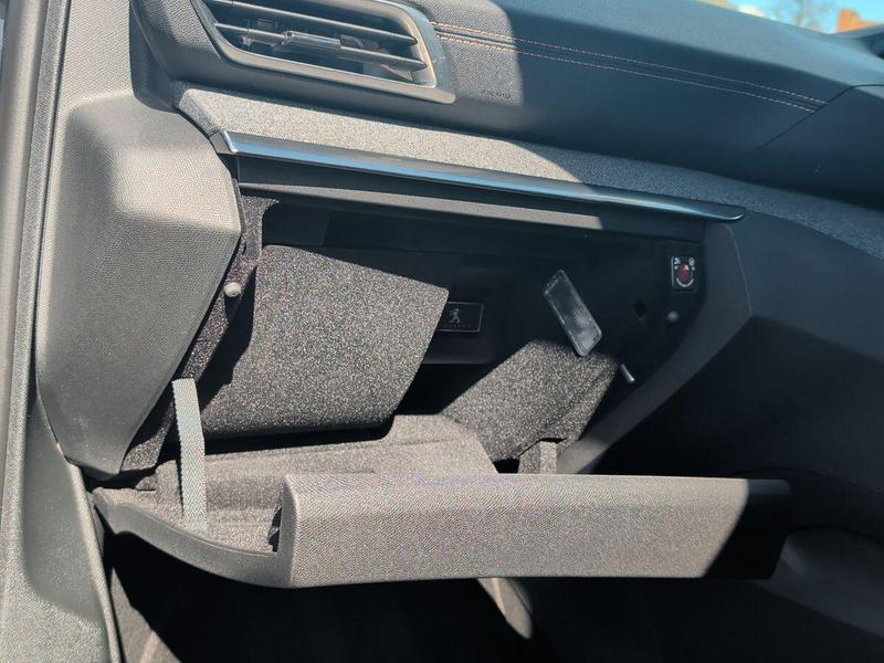 Used Peugeot 3008 NV17ETT 42