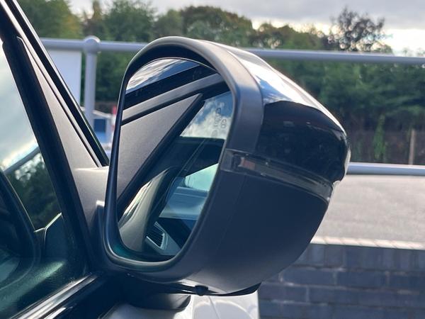 Used Peugeot E-2008 VU23SVN 39