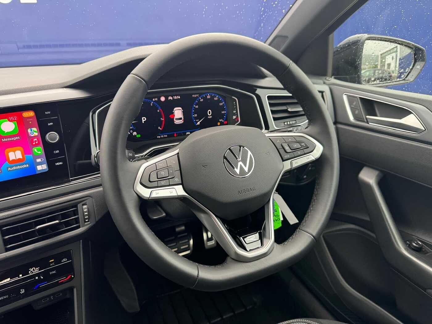 Volkswagen Polo Photo at-4d59ccd71573447291f0b83eeaec632e.jpg