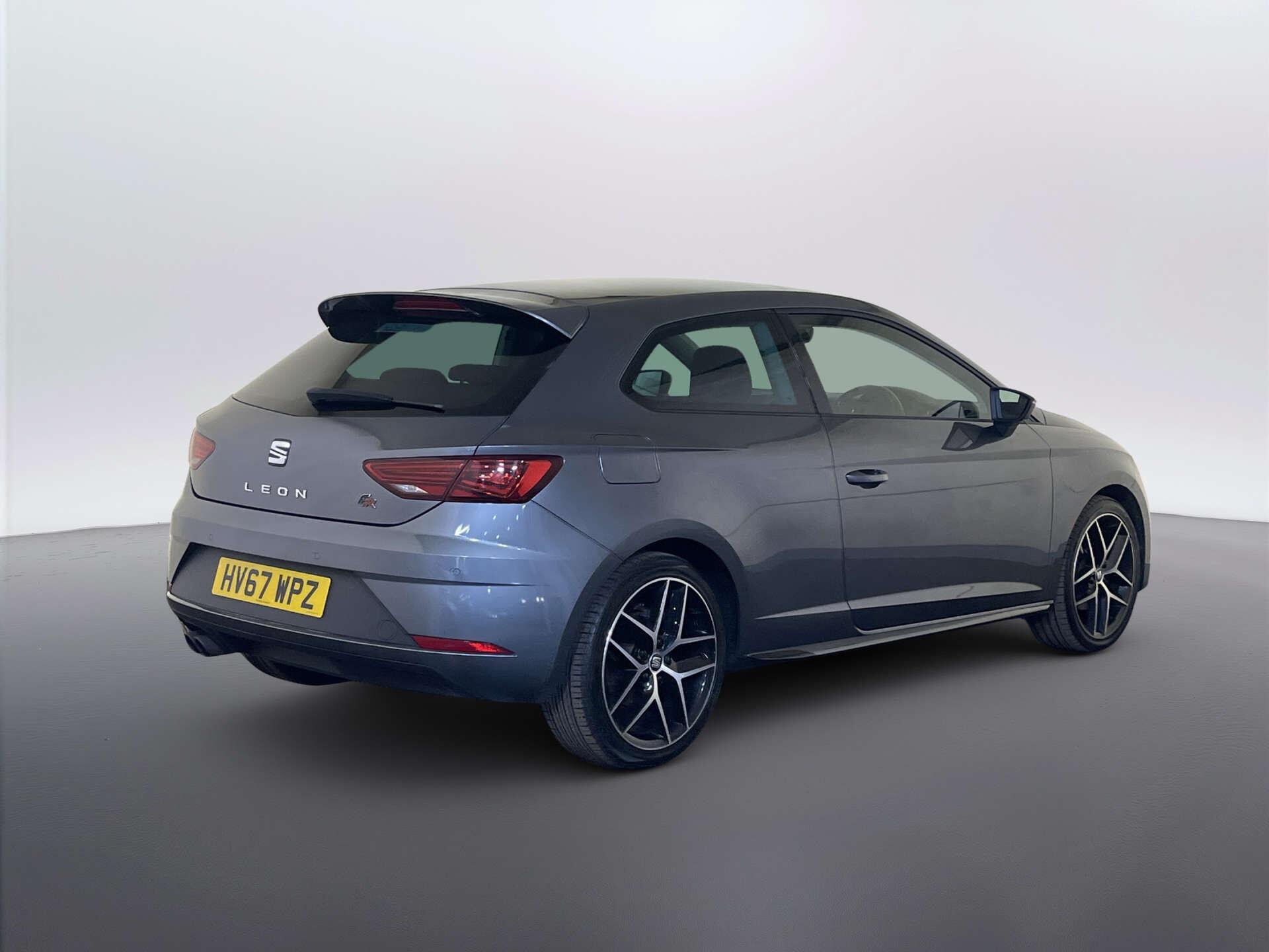 2017 SEAT Leon thumbnail 11