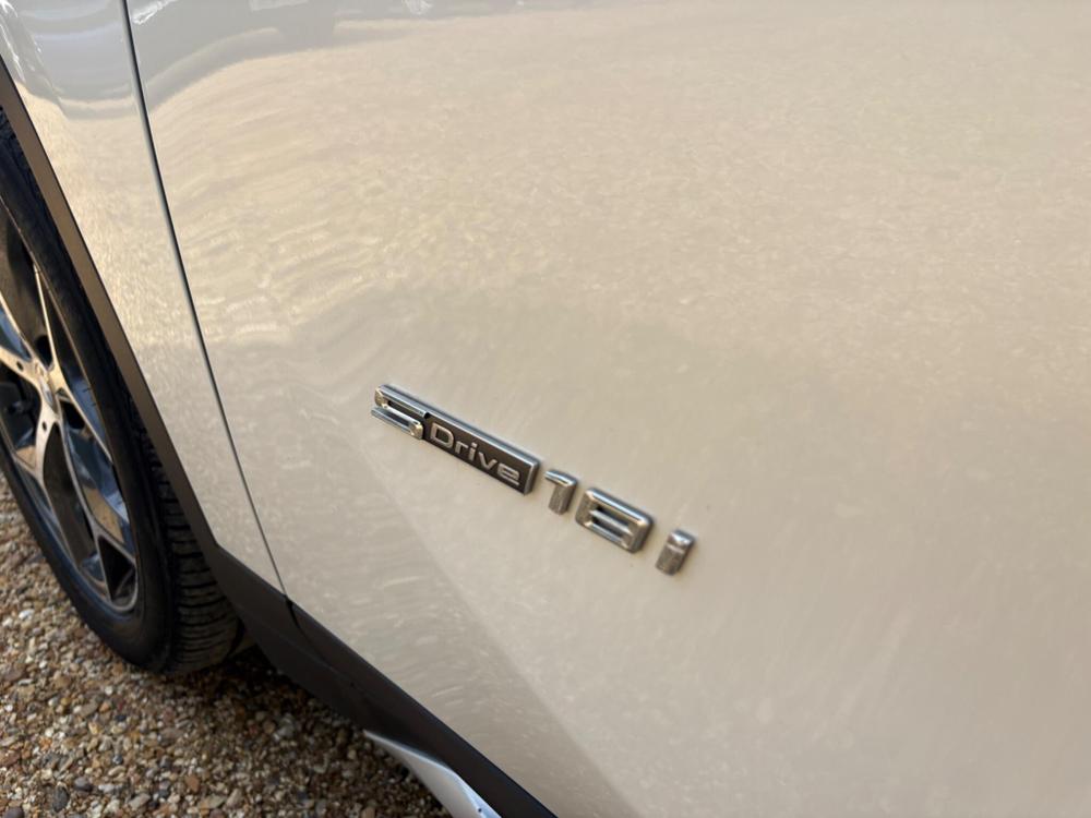 BMW X1 Photo at-4d8e647ea1474fe4a61f8494a528256f.jpg