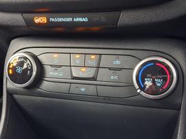 Ford Fiesta Photo 23