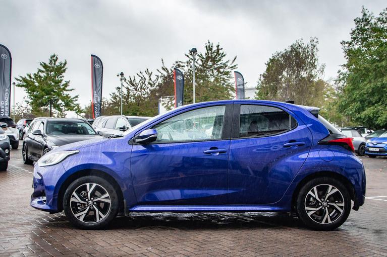 Used Toyota Yaris WM25GHK 18